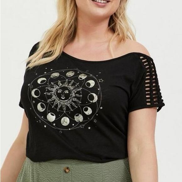 Torrid Tops - Torrid Black Moon & Sun Slub Jersey Cutout Off Shoulder Tee Size 3 Celestial